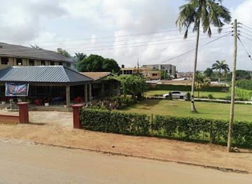 ghana/kumasi/danyame/landmark/tiki-bar-garden