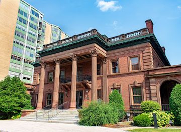 wisconsin/milwaukee/landmark/mcintosh-goodrich-mansion