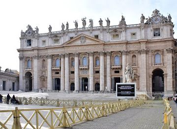 vatican-city/apostolic-palace/landmark/tomb-of-saint-peter