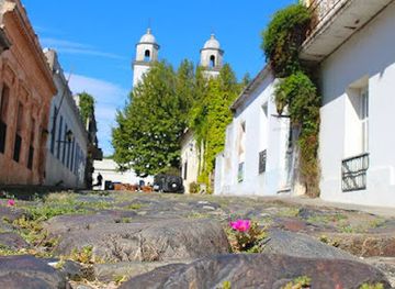 uruguay/colonia-del-sacramento/barrio-historico/landmark/calle-de-los-suspiros