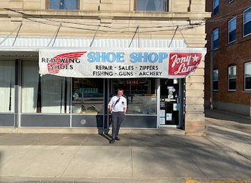 north-dakota/valley-city/landmark/l-h-shoe-shop