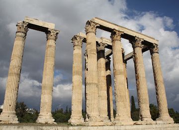 greece/attica/landmark/temple-of-olympian-zeus
