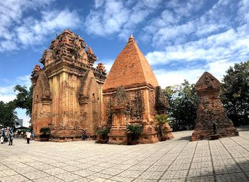 vietnam/nha-trang/nha-trang-cathedral/landmark/ponagar-temple