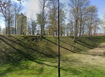 estonia/paide/landmark/jurioo-ulestousu-malestuskivi