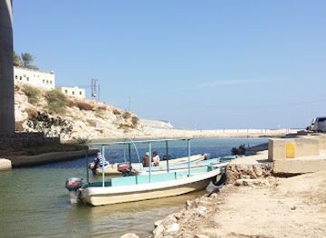 oman/ash-sharqiyah-south-governorate/landmark/wadi-shab