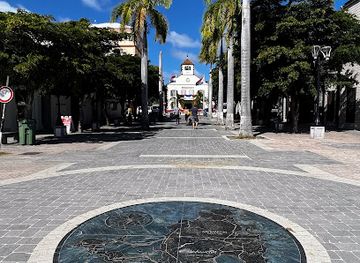 sint-maarten/lowlands/landmark/sint-maarten-courthouse