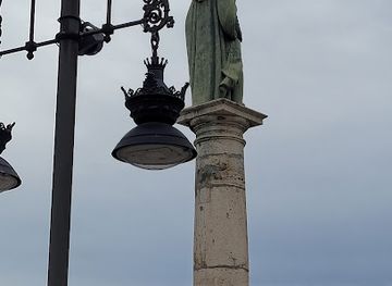 spain/valencia/el-carmen/landmark/monument-a-la-mare-de-deu-del-carme