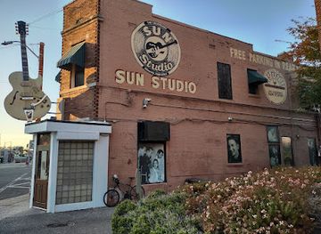 tennessee/memphis/landmark/memphis-mojo-tour