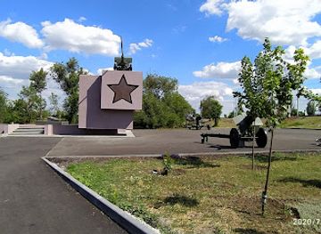 ukraine/kryvyi-rih/landmark/pam-yatnyk-voyinam-spetszahonu-yaki-vryatuvaly-plotynu-kryvorizkoyi-elektrostantsiyi-vid-vybukhu