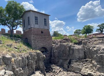south-dakota/badlands/landmark/queen-bee-mill-ruins