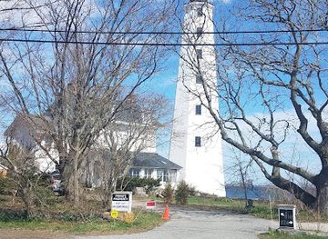 connecticut/new-london-county/landmark/new-london-harbor-pequot-lighthouse