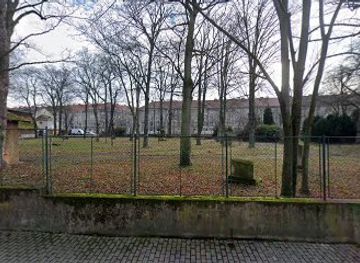 czechia/hradec-kralove/landmark/park-za-kulturnim-domem