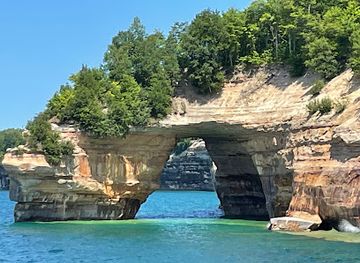michigan/pictured-rocks-national-lakeshore/landmark/pictured-rocks