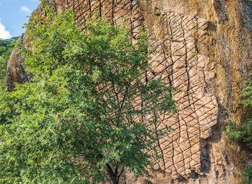 malawi/shire-valley/landmark/mwala-wa-mphini
