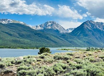 Twin Lakes Historic District
