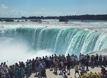 canada/niagara-falls/landmark/journey-behind-the-falls