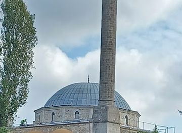 kosovo/nerodime/landmark/sheshi-skenderbeu-prishtine