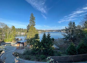 washington/bellevue/meydenbauer-bay/landmark/meydenbauer-bay