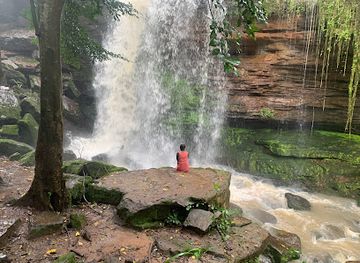 ghana/kwahu/landmark/butuase-waterfall-tortoisepath-com