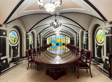 moldova/cricova-wine-cellars/landmark/combinatul-de-vinuri-cricova