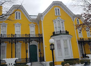 indiana/hoosier-national-forest/landmark/mansion-row-historic-district