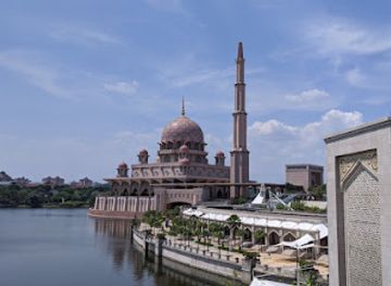 malaysia/klang-valley/landmark/putra-bridge
