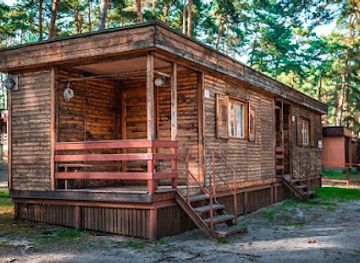 czechia/machovo-jezero/landmark/cottage-settlement-oasis-lubos-krten