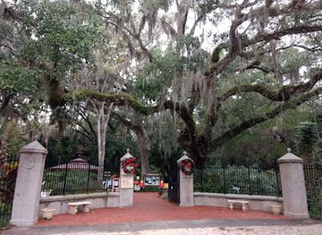 florida/daytona-beach/landmark/dunlawton-sugar-mill-gardens