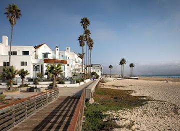 california/pismo-beach/landmark/sandcastle-hotel-on-the-beach