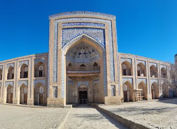 uzbekistan/khiva/dishan-kala/landmark/toshhovli-palace
