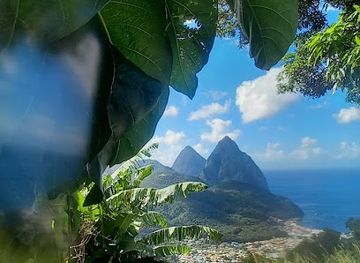 saint-lucia/dauphin/landmark/premium-taxi-services