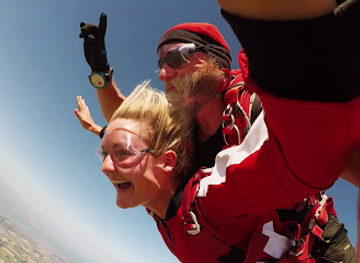 netherlands/zeeland/landmark/skydive-zeeland