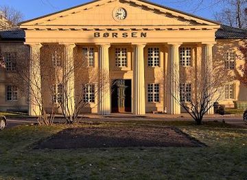 norway/oslo/landmark/oslo-stock-exchange