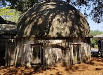 alabama/south-alabama/landmark/tolstoy-park-the-henry-stuart-house