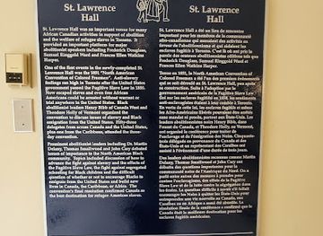 canada/toronto/landmark/historic-sites-and-monuments-board-of-canada-plaque-st-lawrence-hall