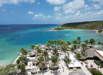 curacao/mambo-beach/landmark/jan-thiel-beach