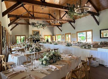 australia/central-highlands/landmark/centennial-vineyards