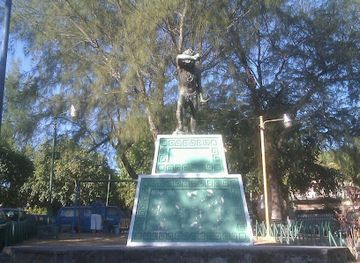el-salvador/san-salvador/landmark/atlacatl-monument