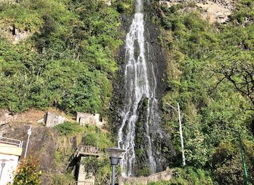ecuador/sierra/landmark/cascada-de-la-virgen