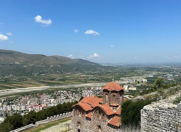 albania/berat/landmark/akropoli