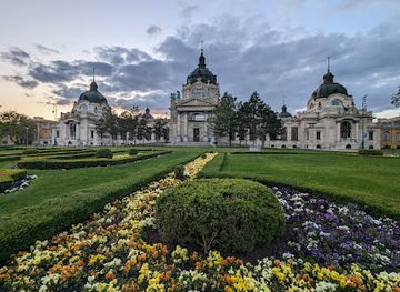 hungary/budapest/landmark/city-park