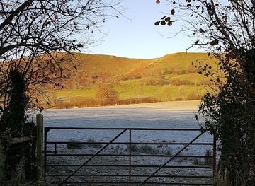 united-kingdom/dyfed/landmark/llettyrhaflaeth-farm