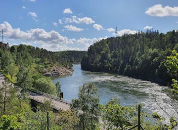 sweden/vastergotland/landmark/the-kings-cave