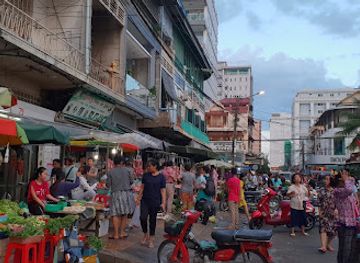 cambodia/phnom-penh/toul-tom-poung/landmark/toul-tom-poung-evening-market