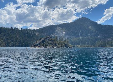 california/tahoe-city/landmark/north-tahoe-cruises-tahoe-gal