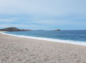 mexico/baja-california-peninsula/landmark/playa-muertitos