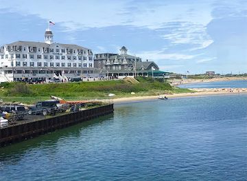 rhode-island/block-island/landmark/ballard-s-beach-resort
