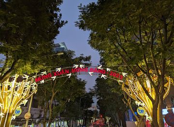 vietnam/central-highlands/landmark/hop-on-hop-off-vietnam