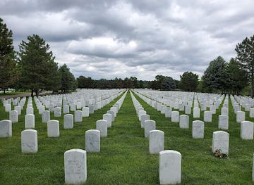 colorado/denver/landmark/fort-logan-national-cemetery