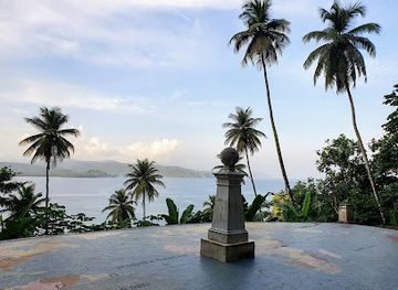 sao-tome-and-principe/praia-piscina/landmark/equator-landmark